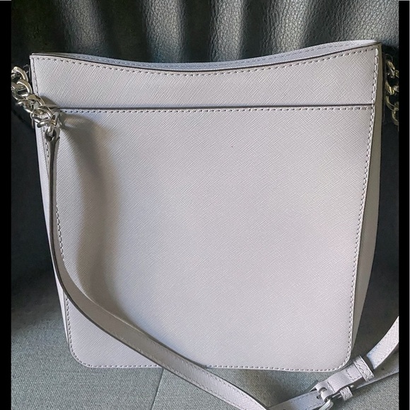 💕NEW MICHAEL KORS LEATHER X-BODY BAG - Picture 9 of 12